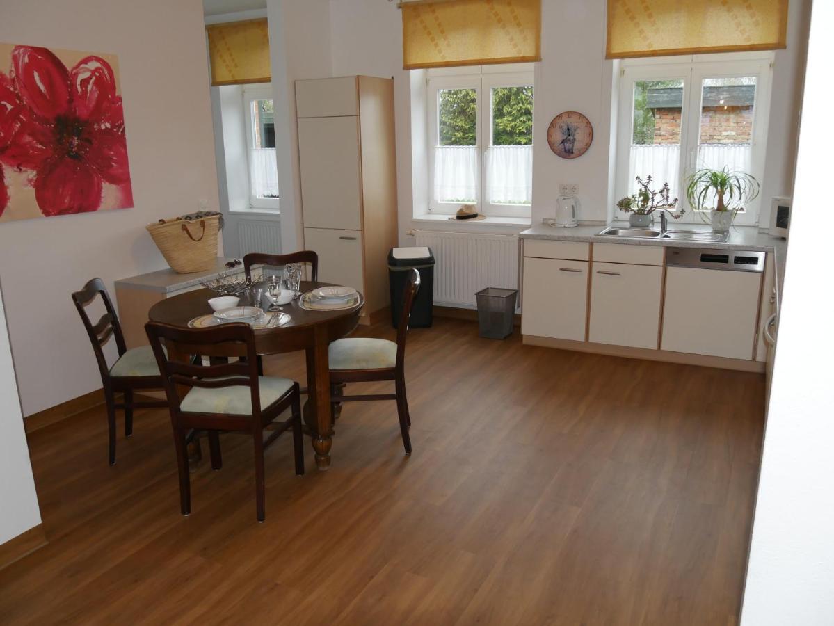 Lindenhof Wohnung 2, Erdgeschoss Vipperow エクステリア 写真